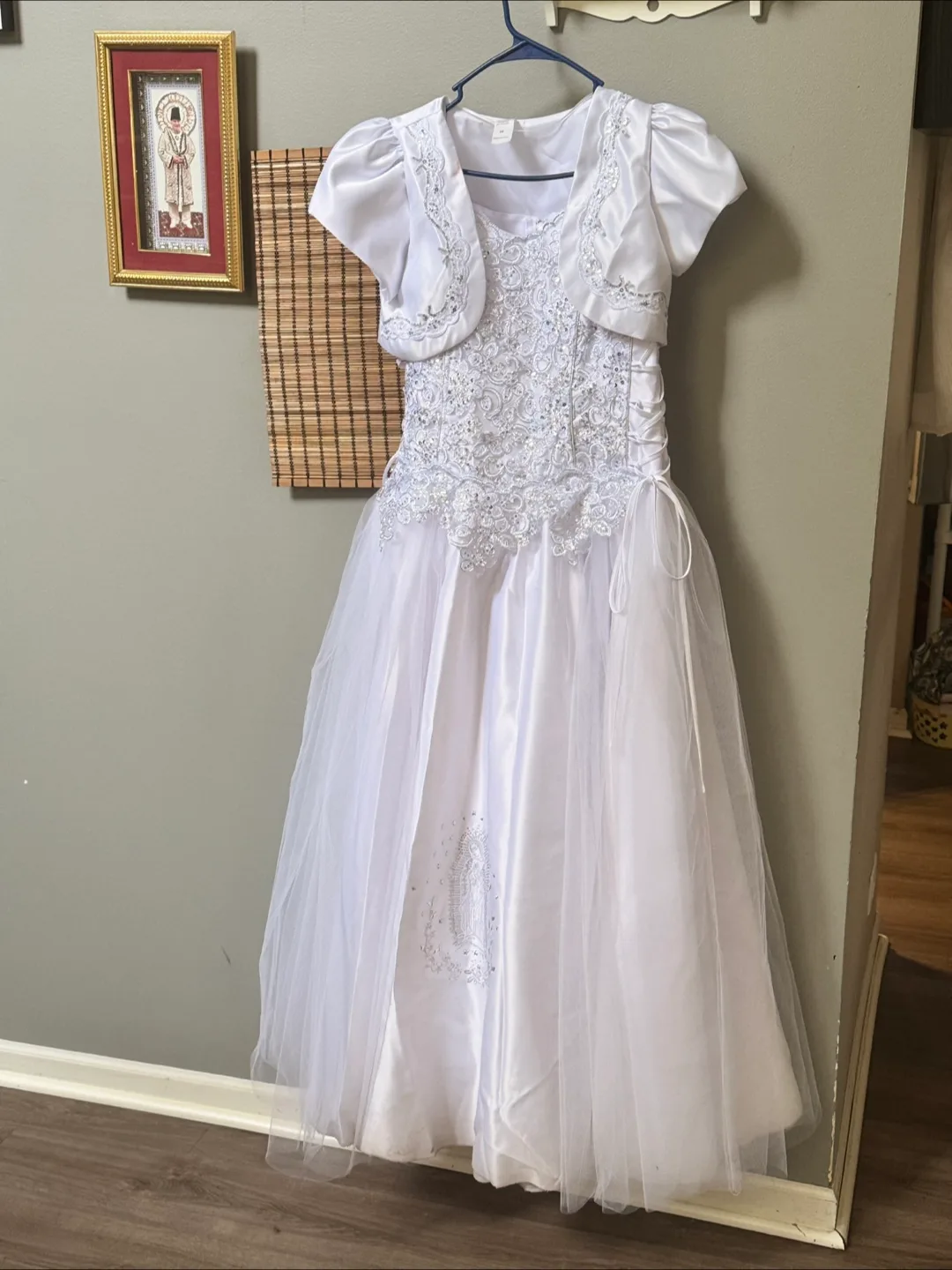 Teens Prom Formal White Dress Size 16 thumbnail