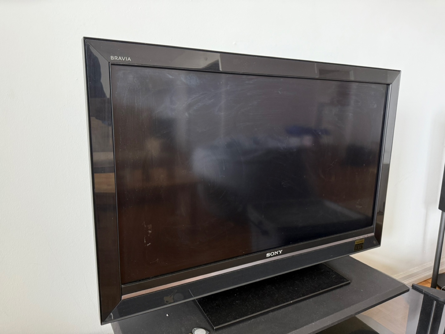Sony Bravia KDL-40V3000 LCD Digital Colour TV - photo 2