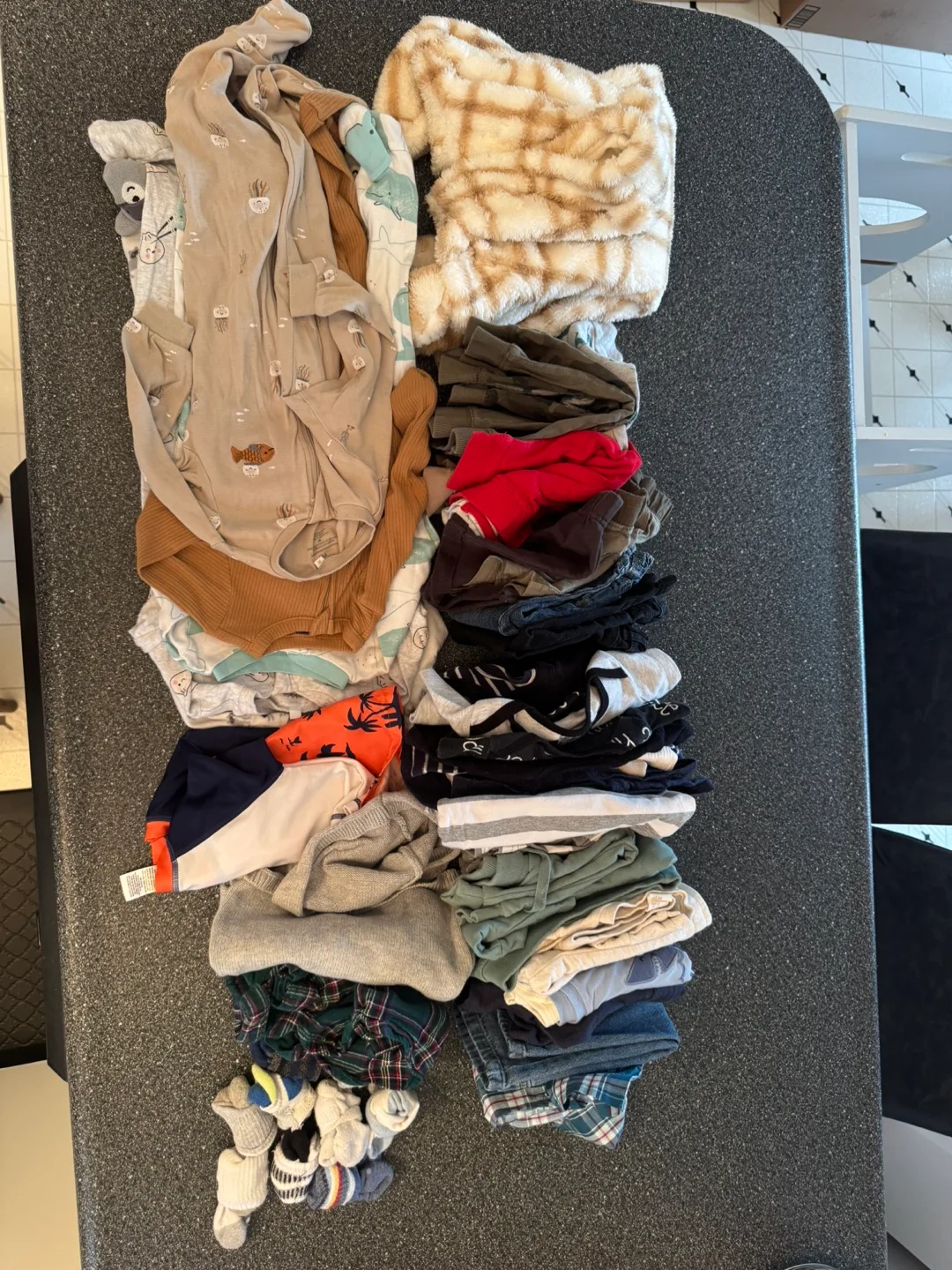 Mixed Baby Clothes Bundle 6-9 months thumbnail