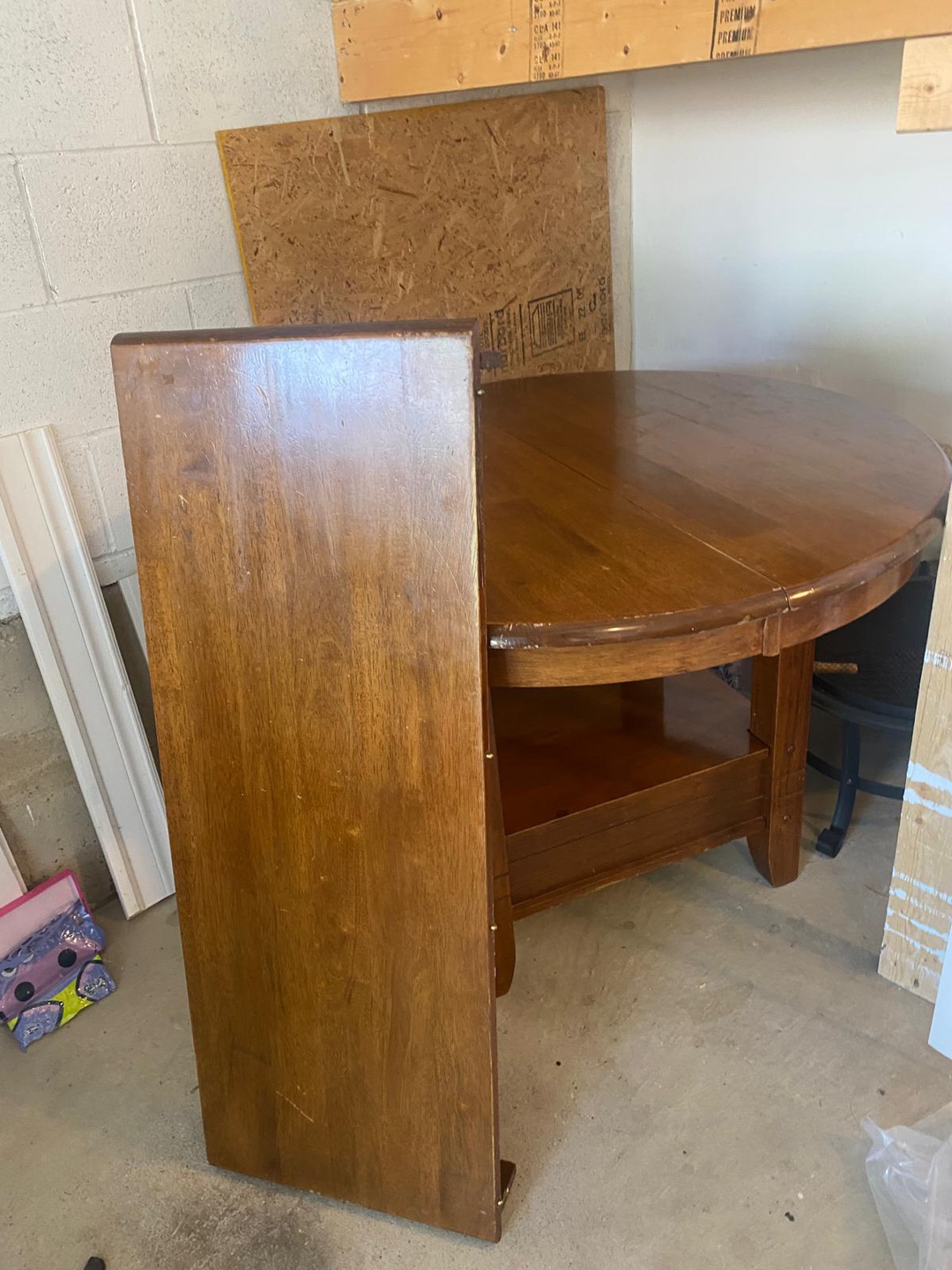 Round Wooden Extendable Dining Table - photo 3