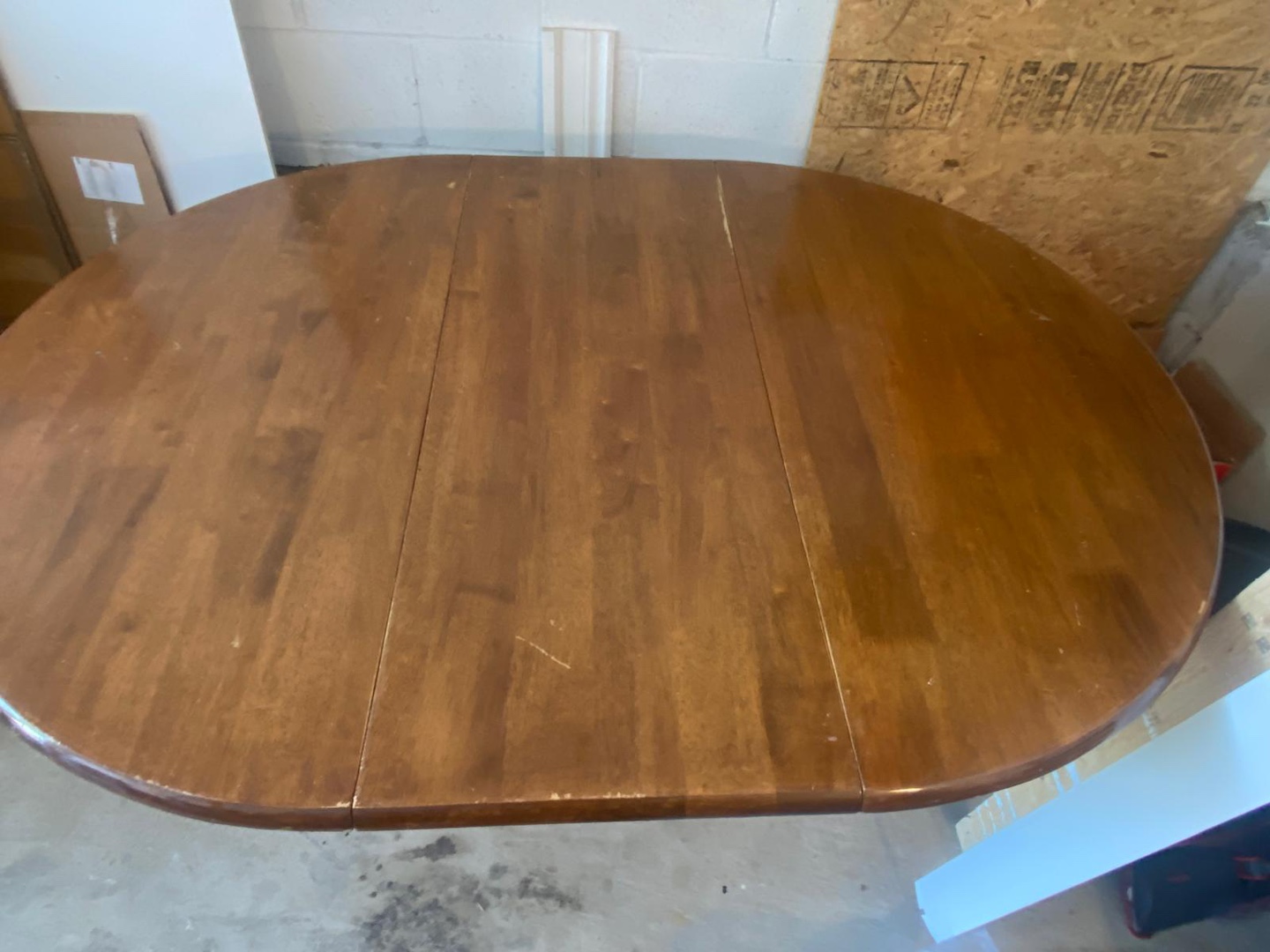 Round Wooden Extendable Dining Table