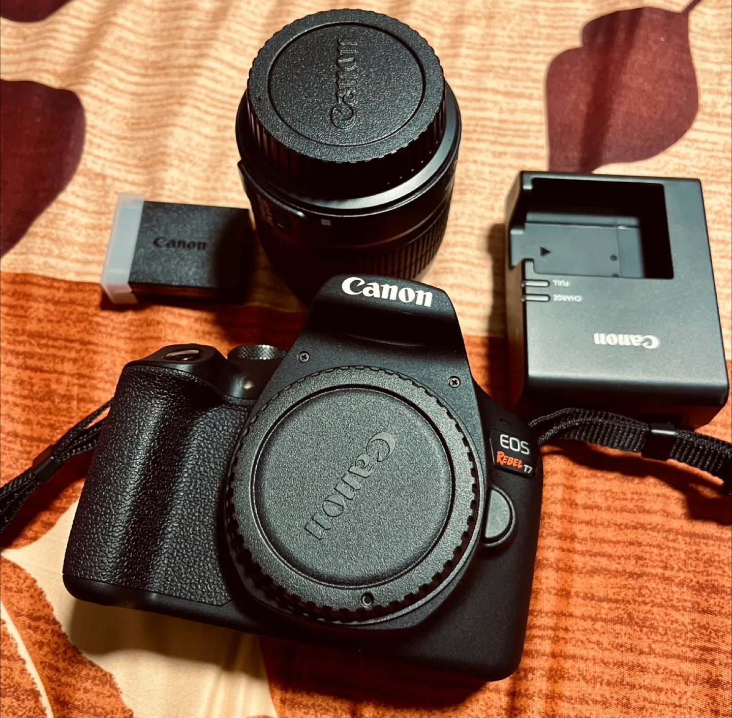 Canon EOS Rebel T7 DSLR Camera and basic Kit thumbnail