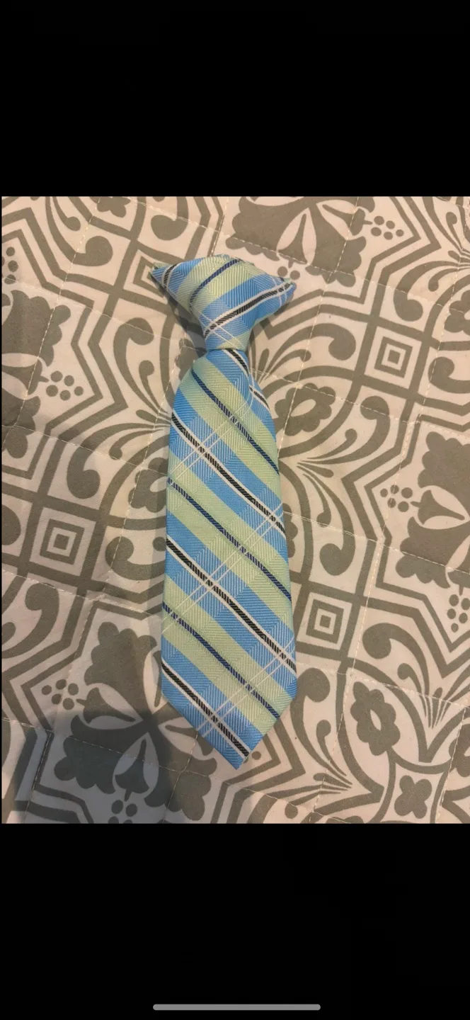 Arrow Baby Suit - Size 12/18M image indicator(4)