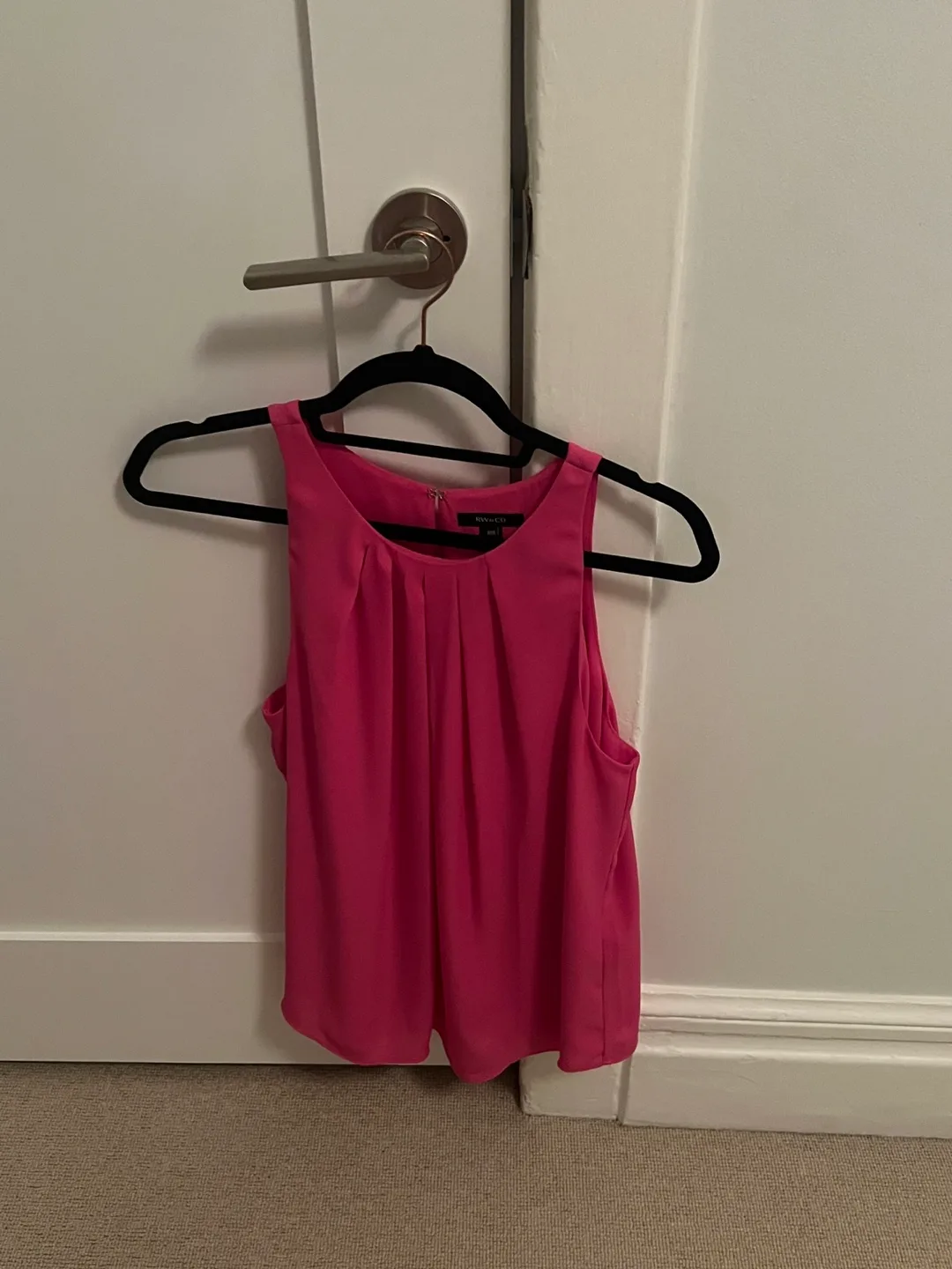 RW&CO. Pink Sleeveless Top - Size M image indicator(3)