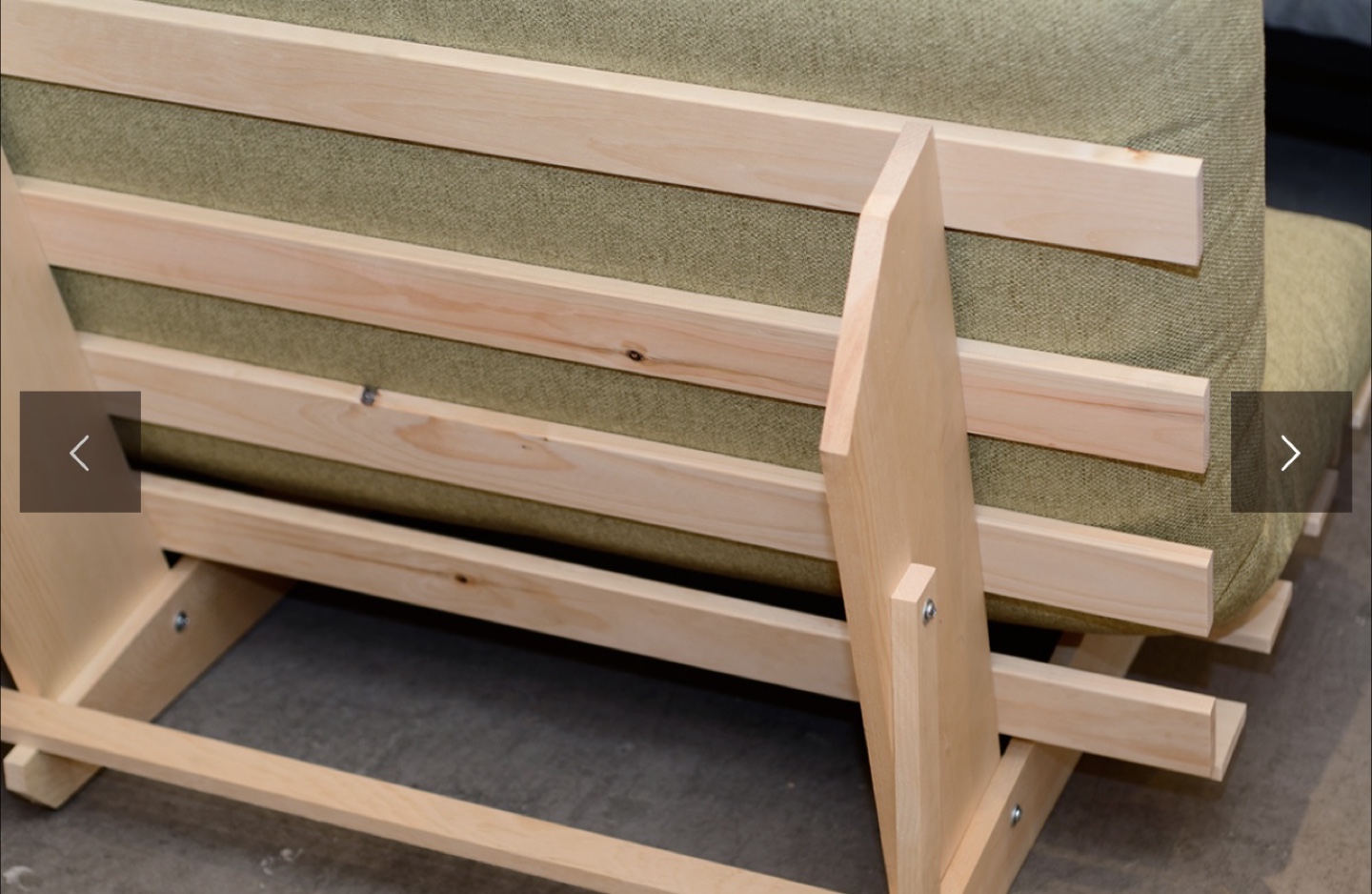 Futon with wooden frame and cushions - photo 2