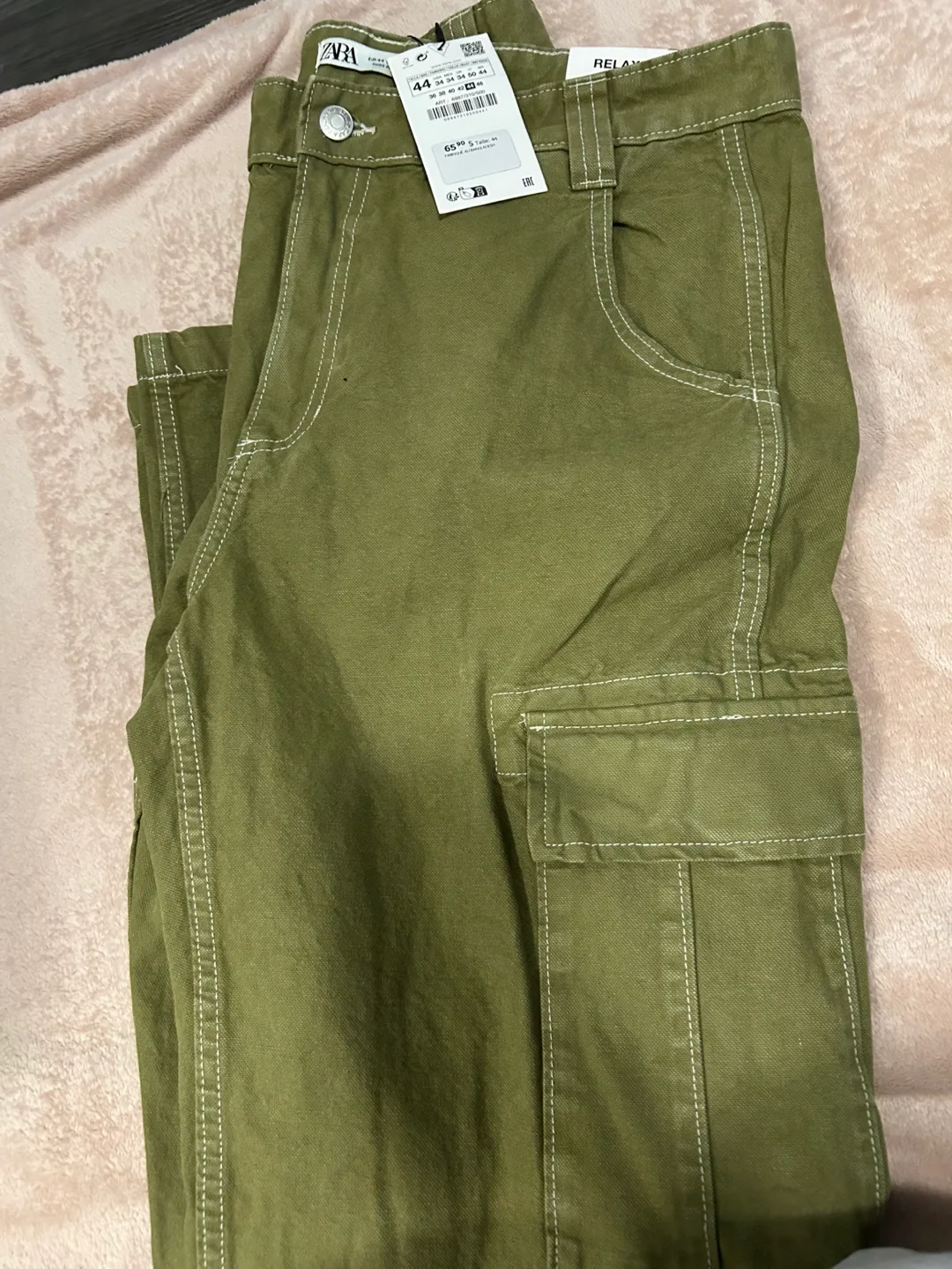 Zara Relaxed Cargo Pants - Size 44 (Olive Green) thumbnail