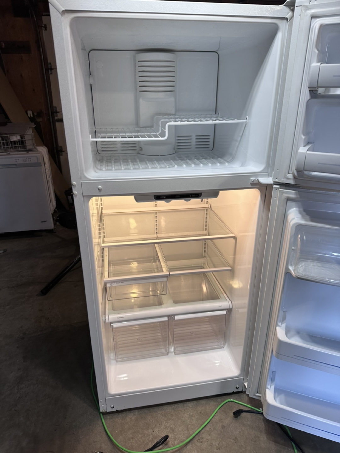 GE Fridge / Freezer - photo 4