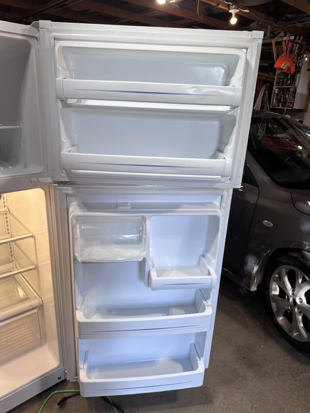 GE Fridge / Freezer - photo 5