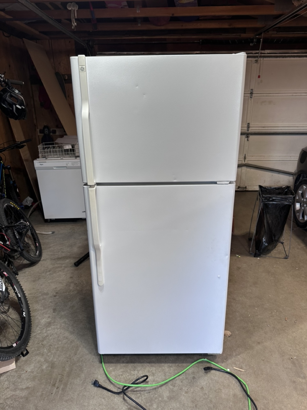 GE Fridge / Freezer