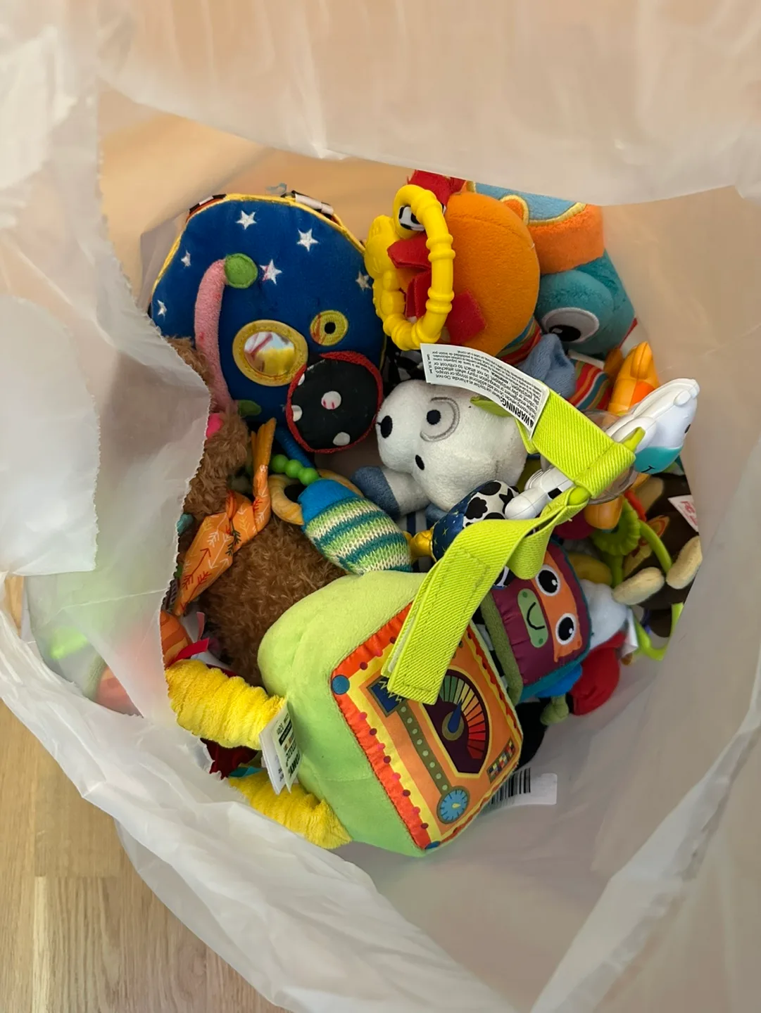 Huge Bag of Toys/ Stuffed Animals thumbnail