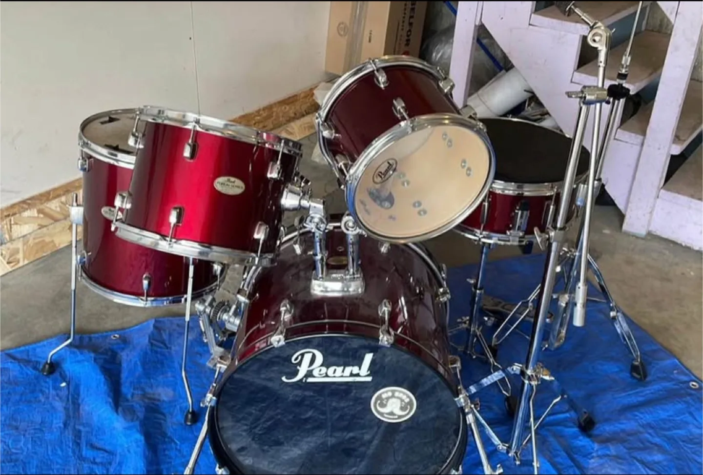 Pearl Drum Set - Burgundy thumbnail