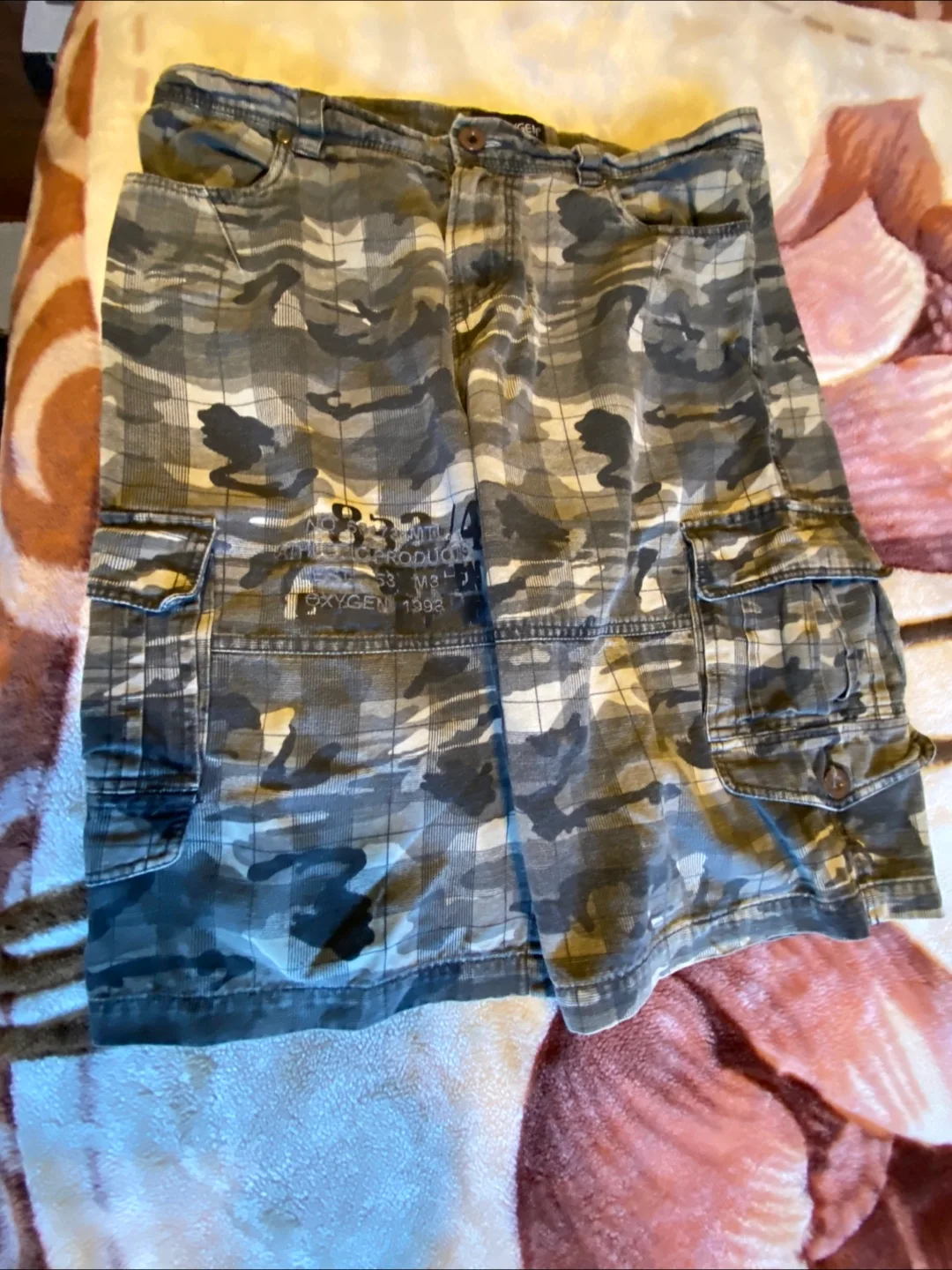 CARGO SHORTS thumbnail