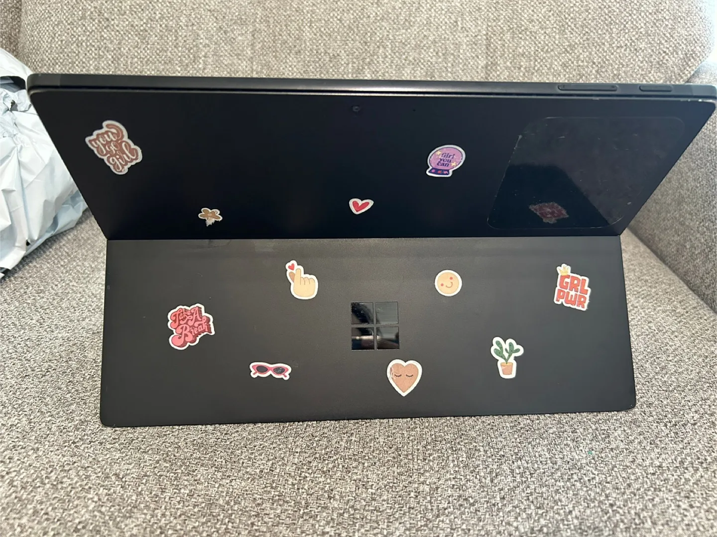 Microsoft Surface Pro 6 image indicator(3)