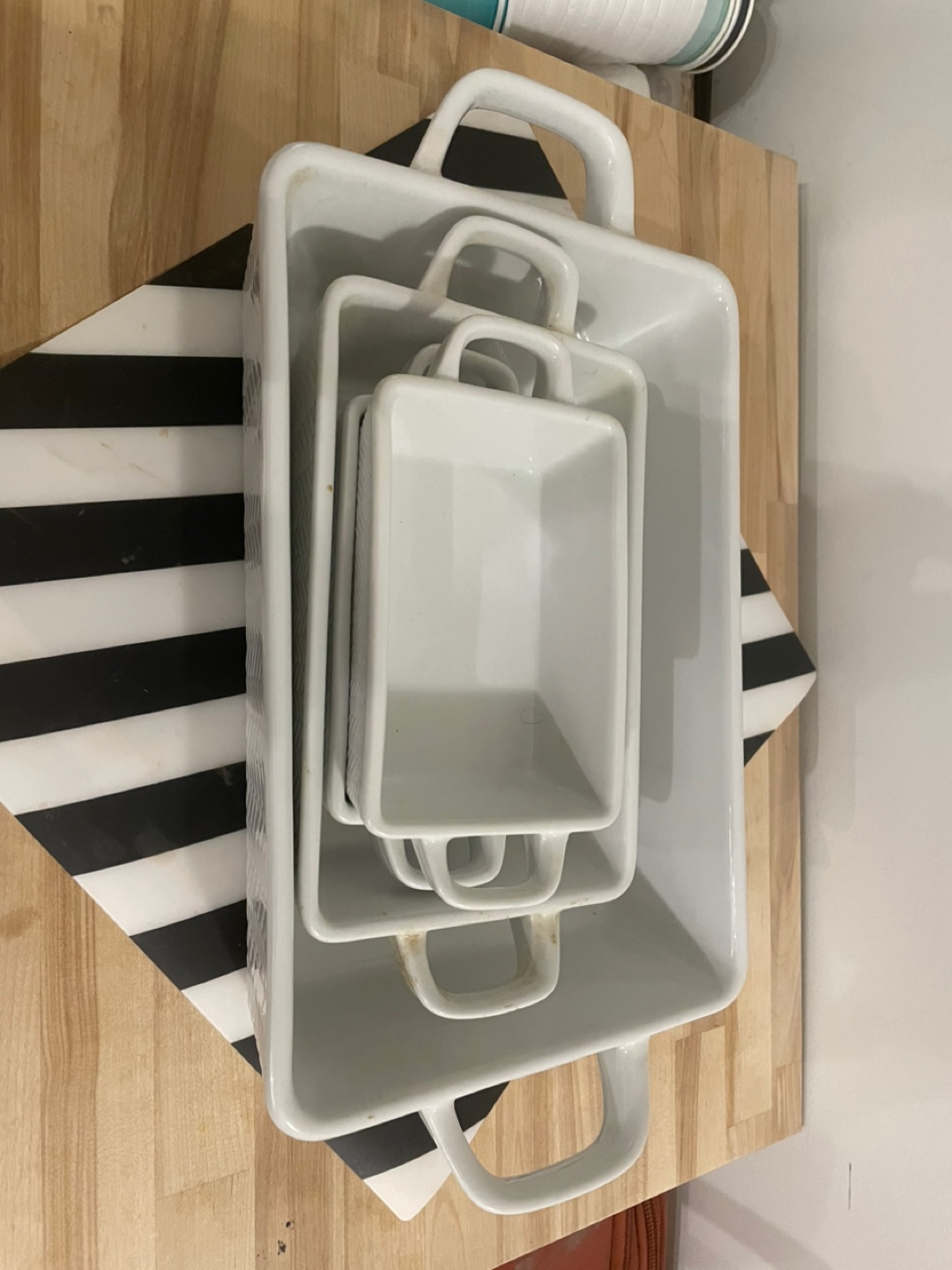 White Ceramic Baking Dishes - Set of 3 - photo 2