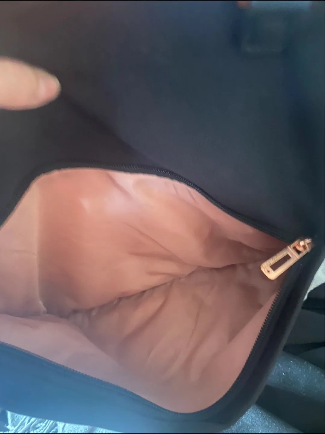 SwissGear 14” Travel Tote Bag image indicator(4)