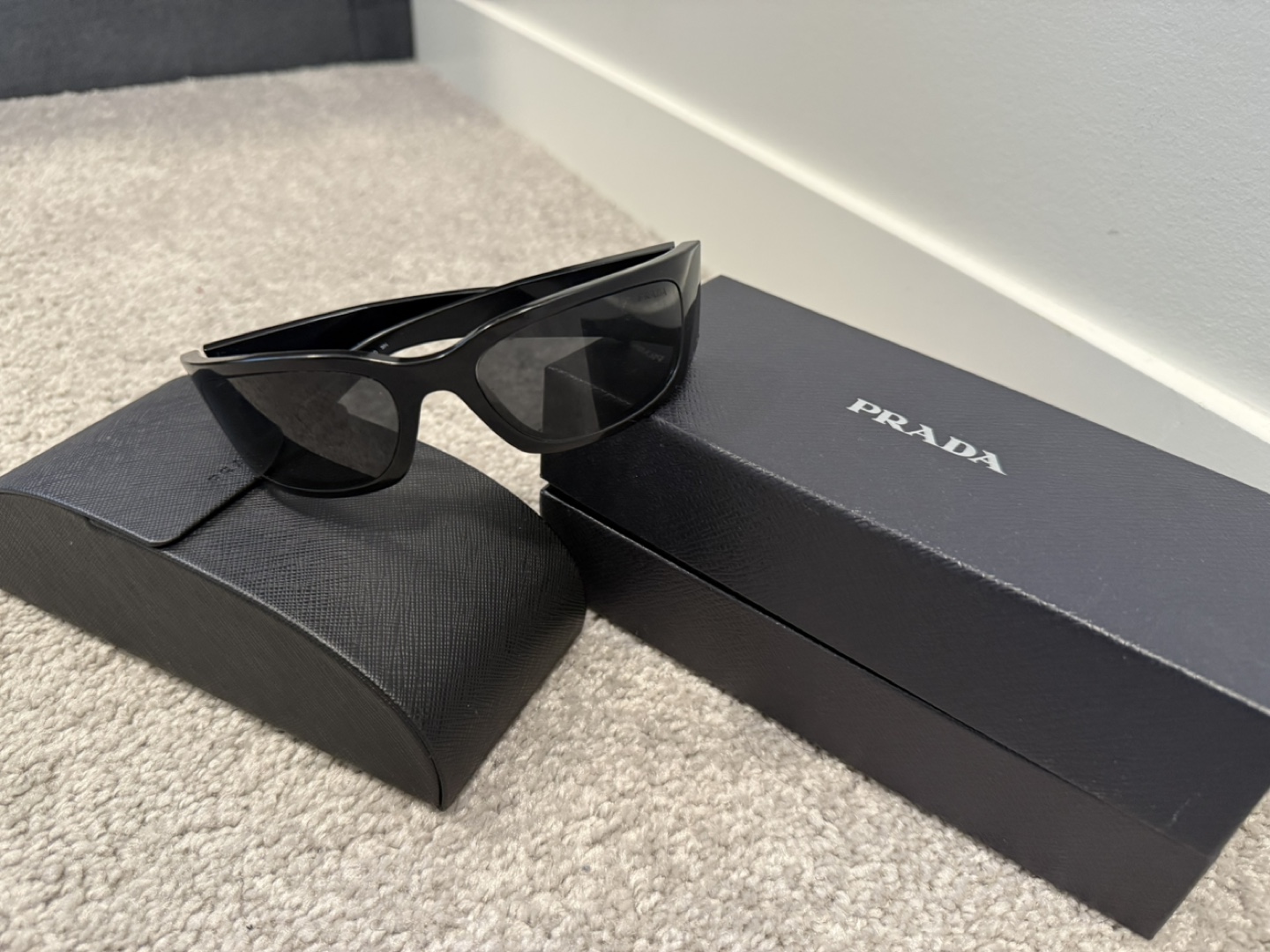 Prada Black Sunglasses - Model A145 - photo 2
