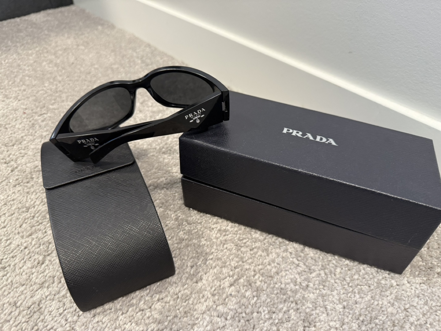 Prada Black Sunglasses - Model A145