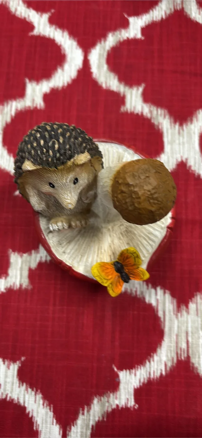 Hedgehog on Mushroom Figurine thumbnail