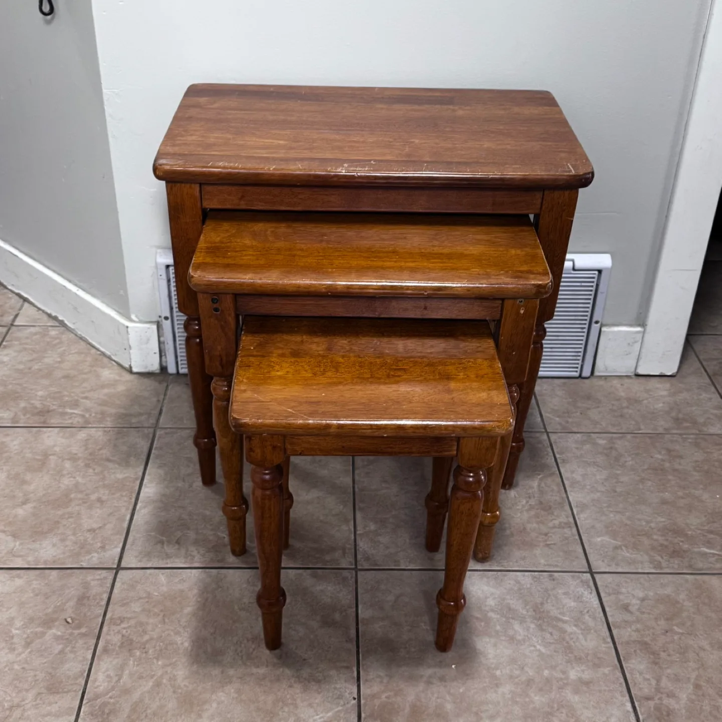 Wooden Nesting Tables Need Refinishing PLEASE READ DESCRIPTION thumbnail