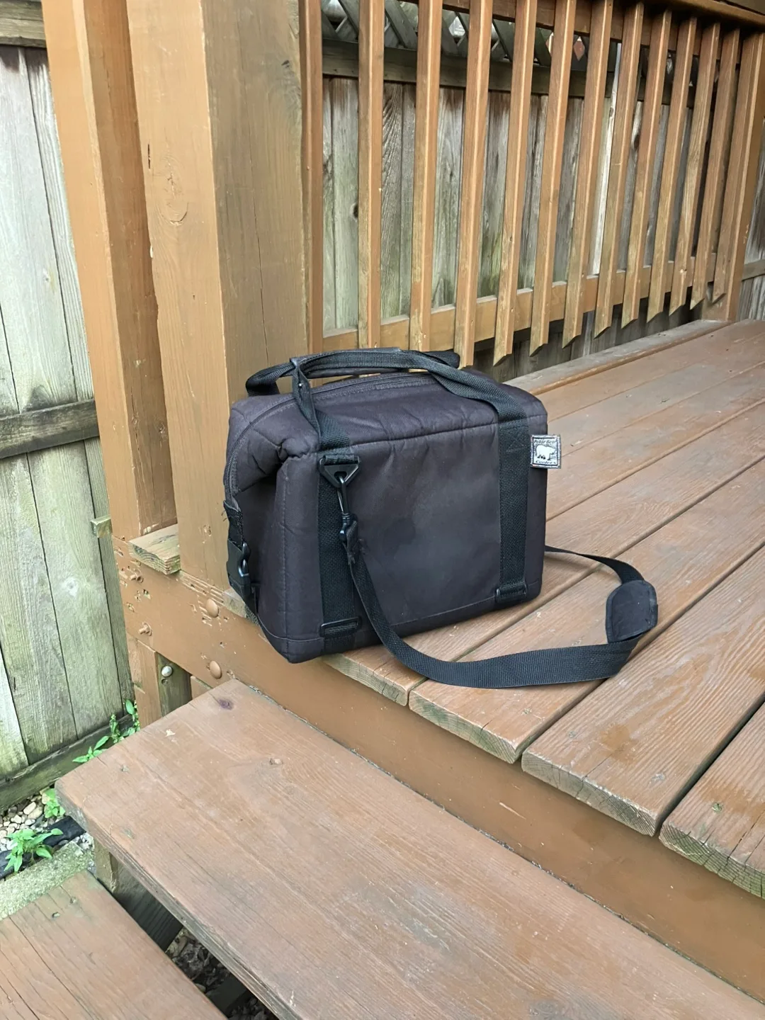 Polar Bear 18 Can Cooler Bag With Shoulder Strap image indicator(2)