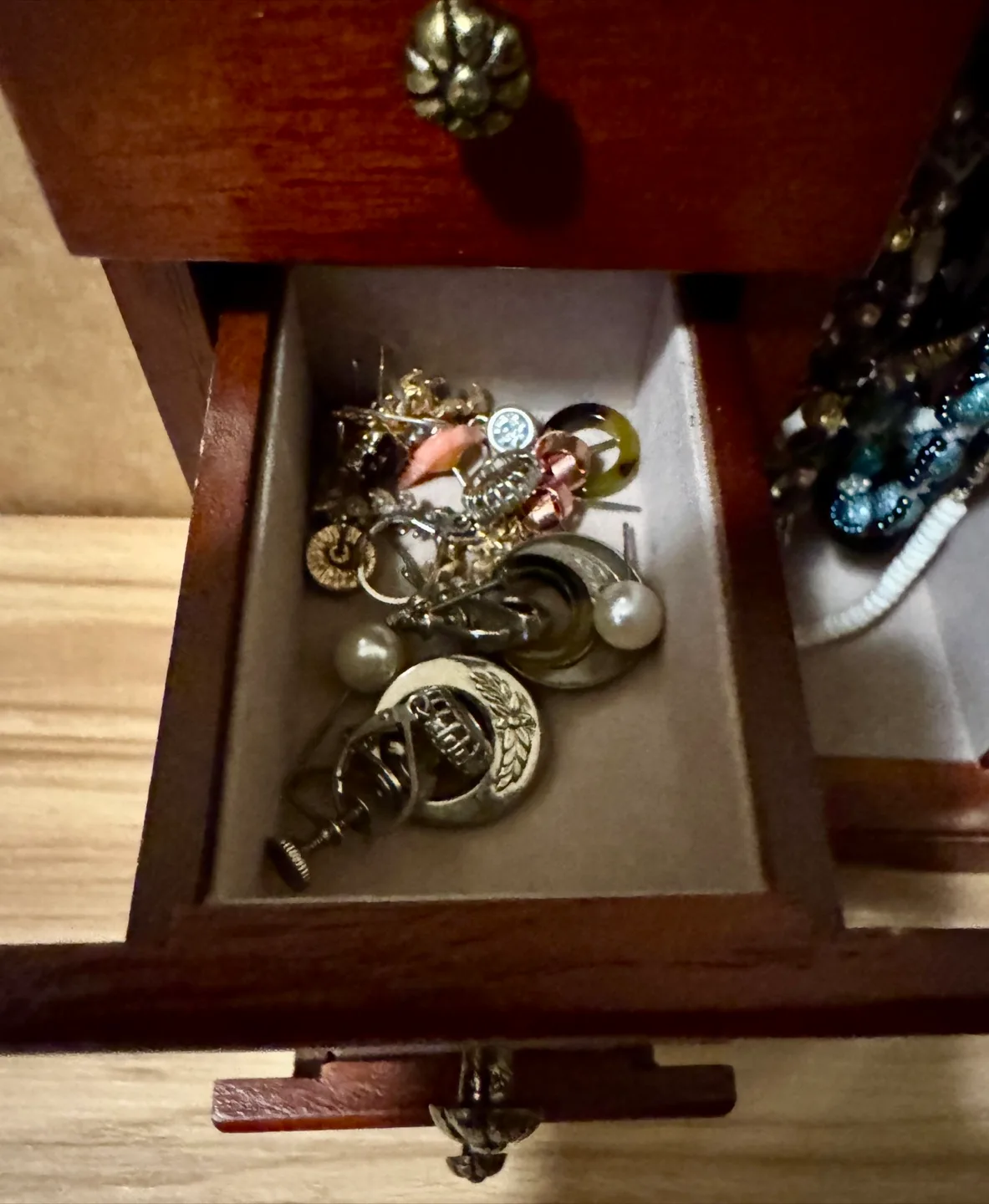 Wooden Jewelry Box with Drawers image indicator(4)