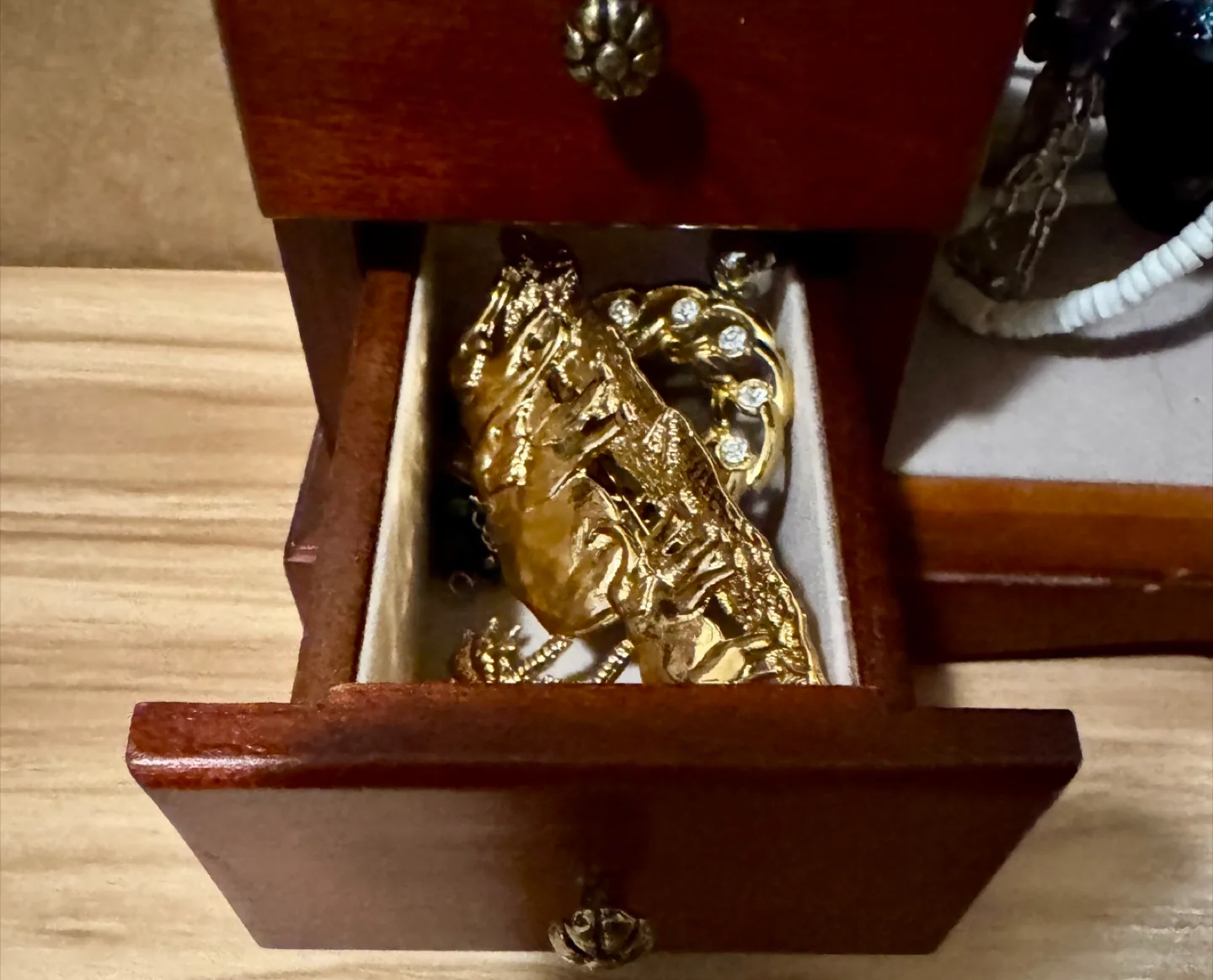 Wooden Jewelry Box with Drawers image indicator(6)