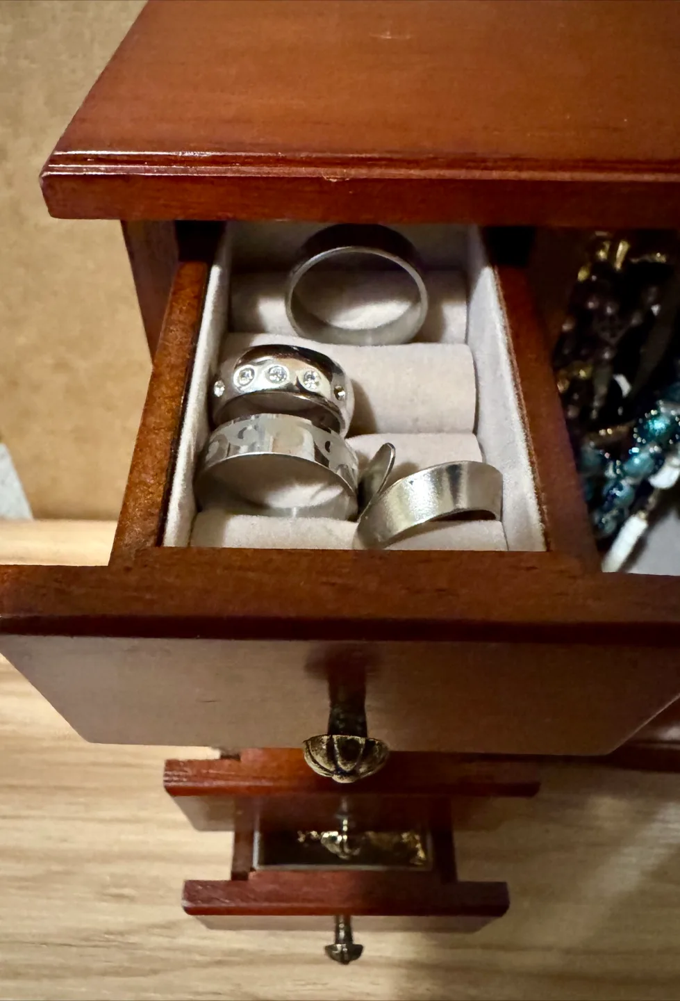 Wooden Jewelry Box with Drawers image indicator(3)