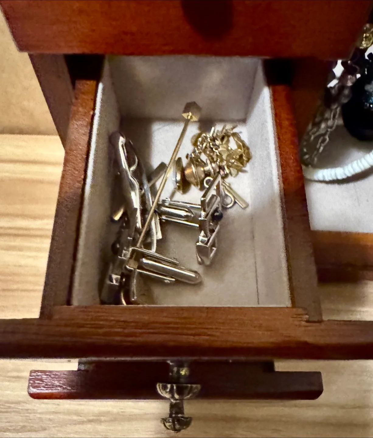 Wooden Jewelry Box with Drawers image indicator(5)