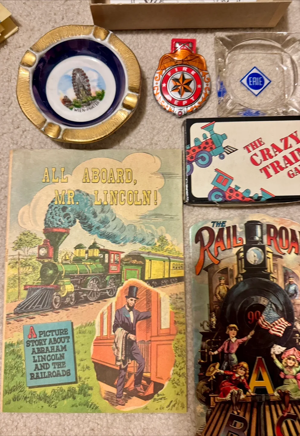 Vintage Train Collectibles - Lionel, Athearn, & More! image indicator(2)