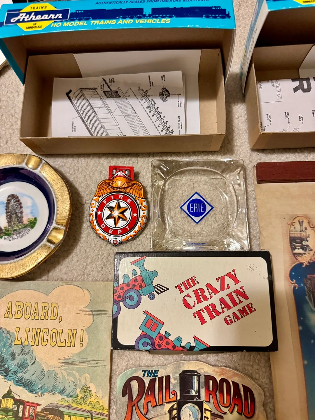 Vintage Train Collectibles - Lionel, Athearn, & More! image indicator(3)