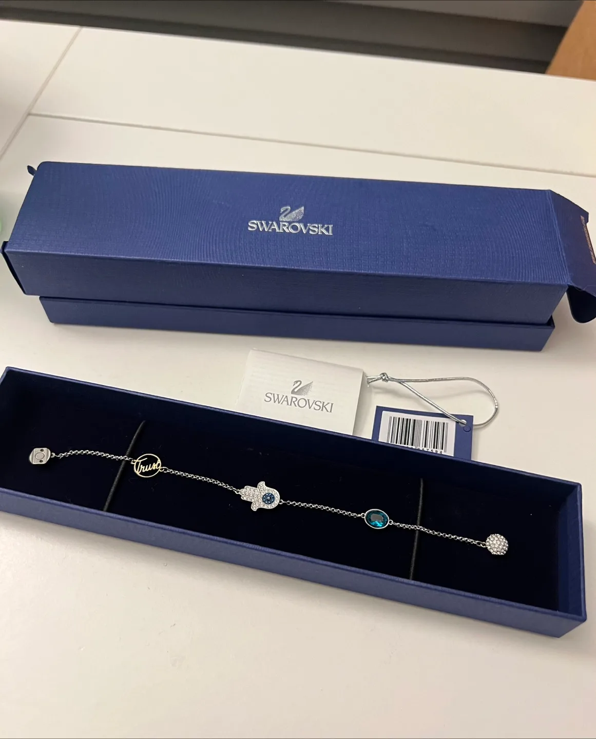 Swarovski Magnet Bracelet Zodiac Sign - Taurus thumbnail