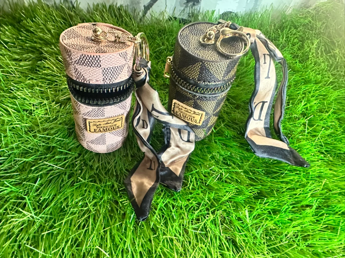 😍 Gorgeous keychain with scarf and oil or lipstick image indicator(5)