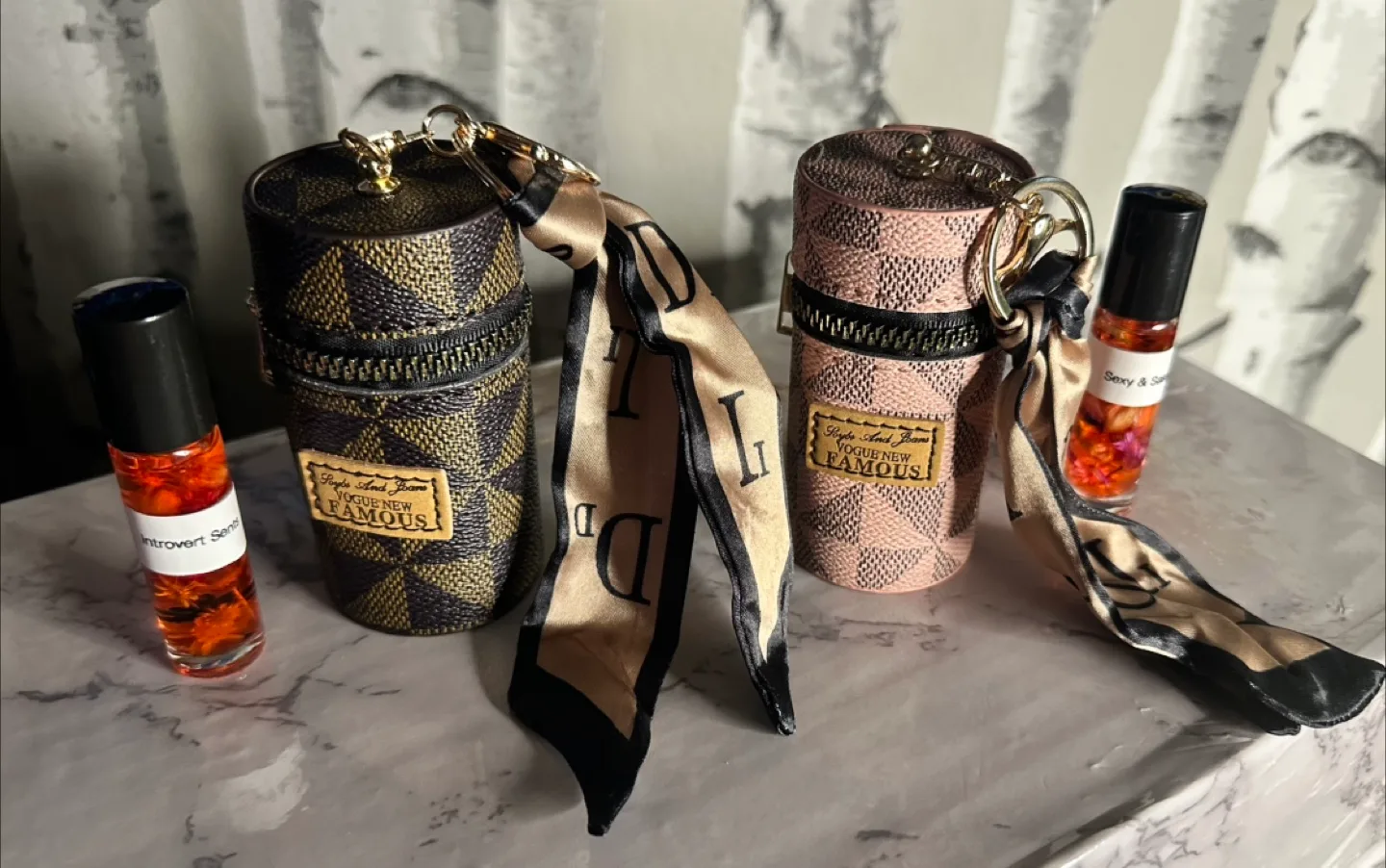 😍 Gorgeous keychain with scarf and oil or lipstick image indicator(7)