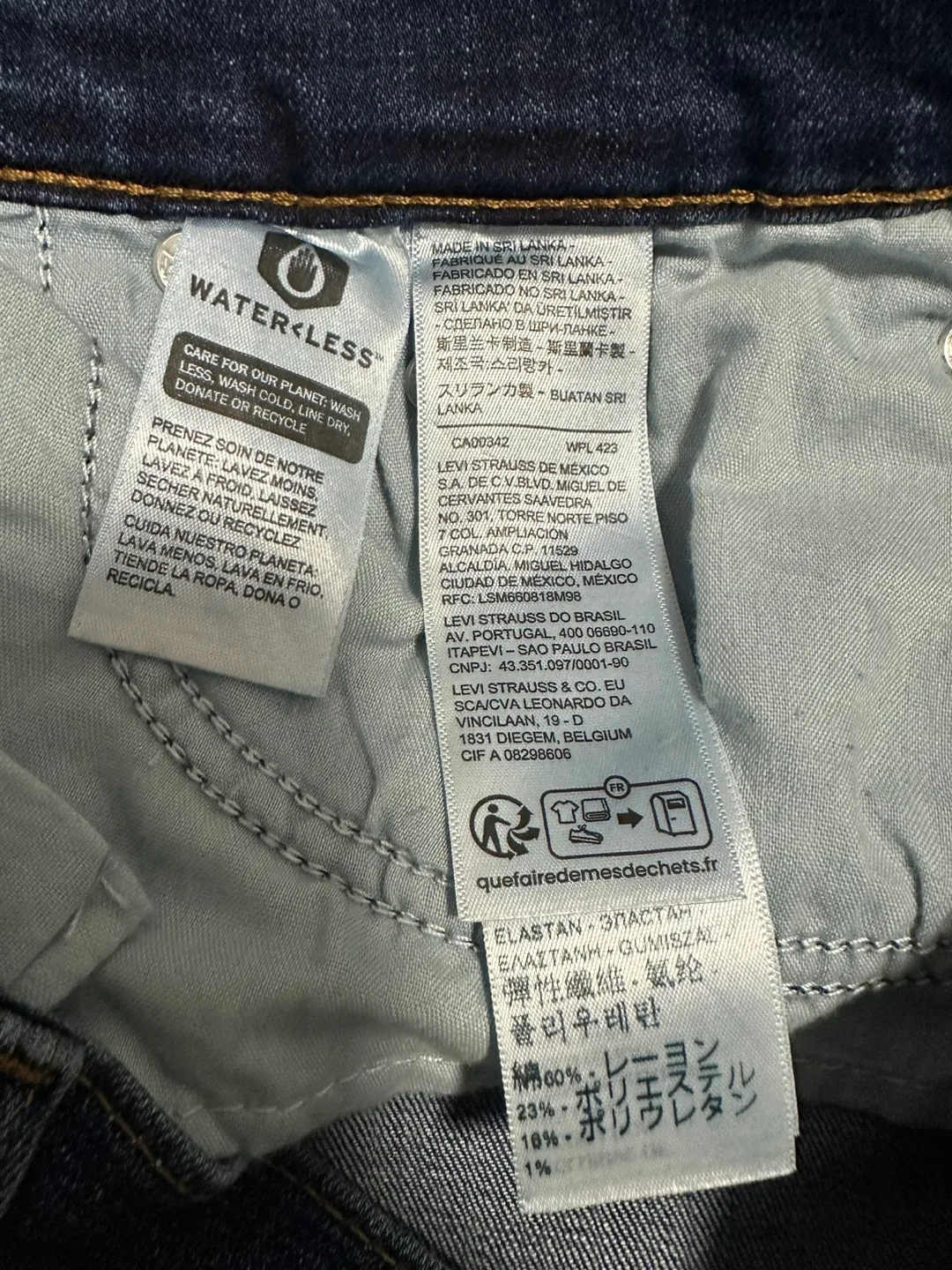 Levi’s Mid Length Shorts | Medium Dark Wash image indicator(5)