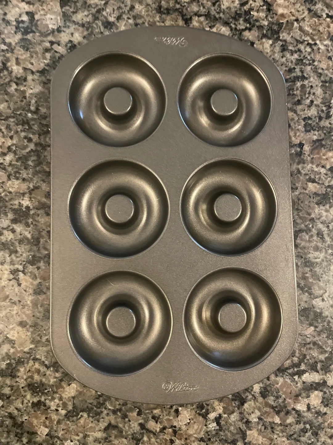 Wilton Donut Pan - 6 Cavity thumbnail
