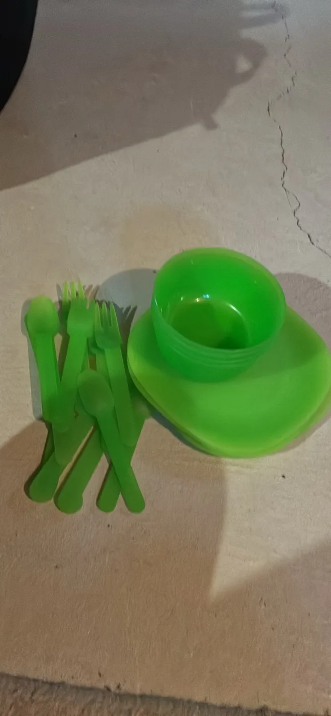Green Kids' Plate, Bowl & Utensil Set thumbnail