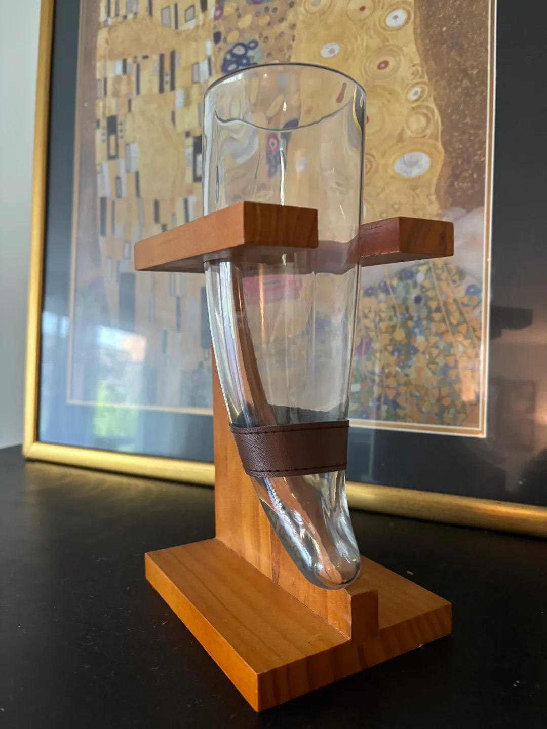 SPENCERS VIKING MEDIEVAL HORN GLASS W.WOOD STAND image indicator(4)