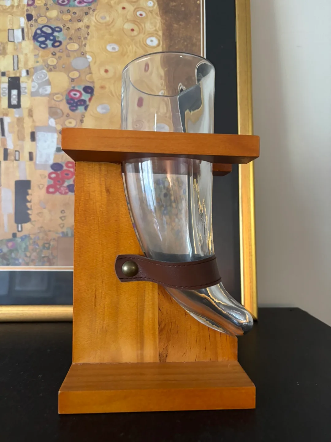 SPENCERS VIKING MEDIEVAL HORN GLASS W.WOOD STAND image indicator(3)