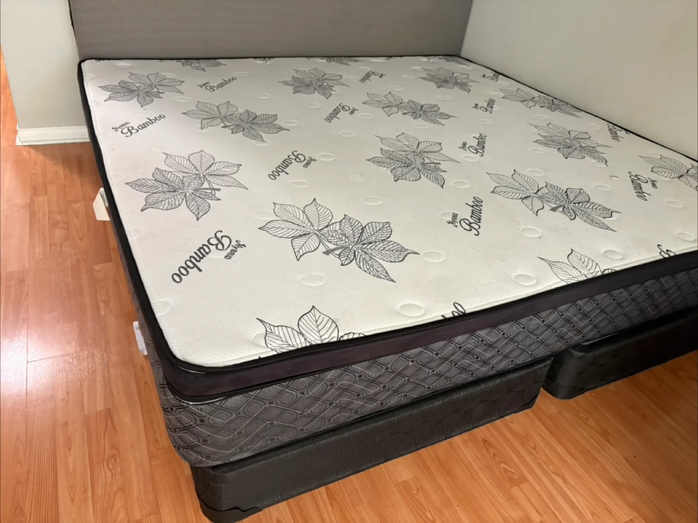 King Size Bamboo Mattress with Bed Box thumbnail