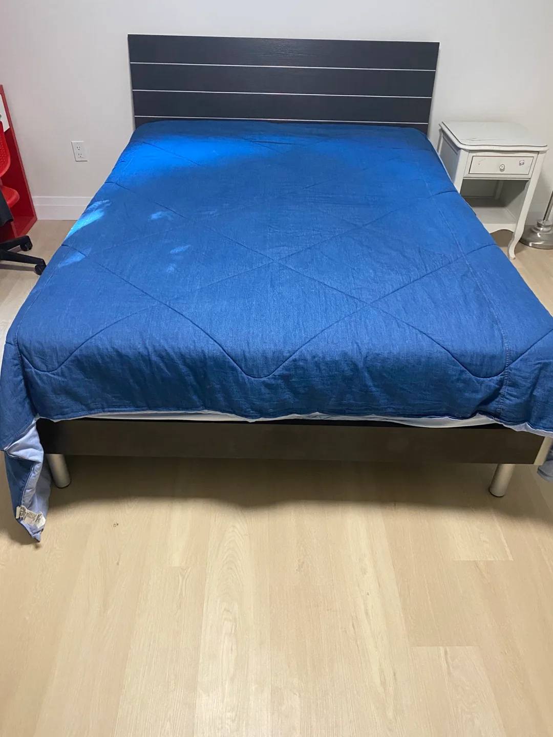 Queen size bed frame and mattress thumbnail