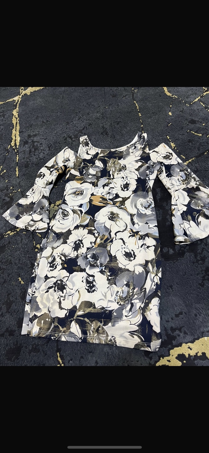 Assorted Women's Dresses - photo 3