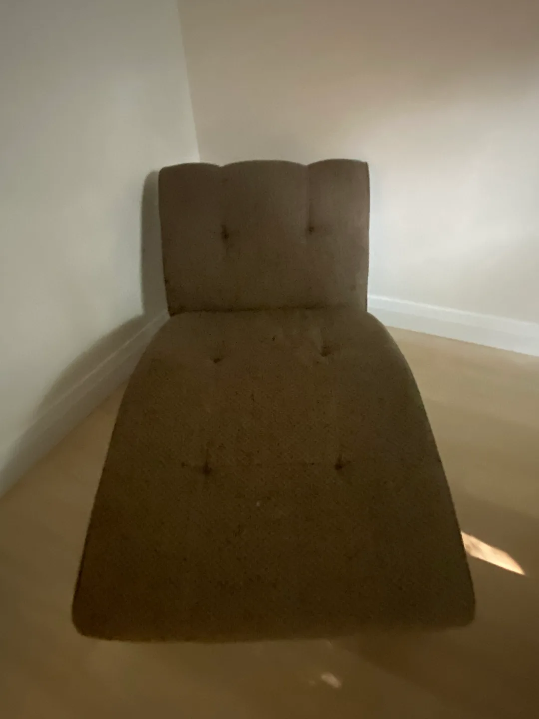 Brown Chaise Lounge thumbnail