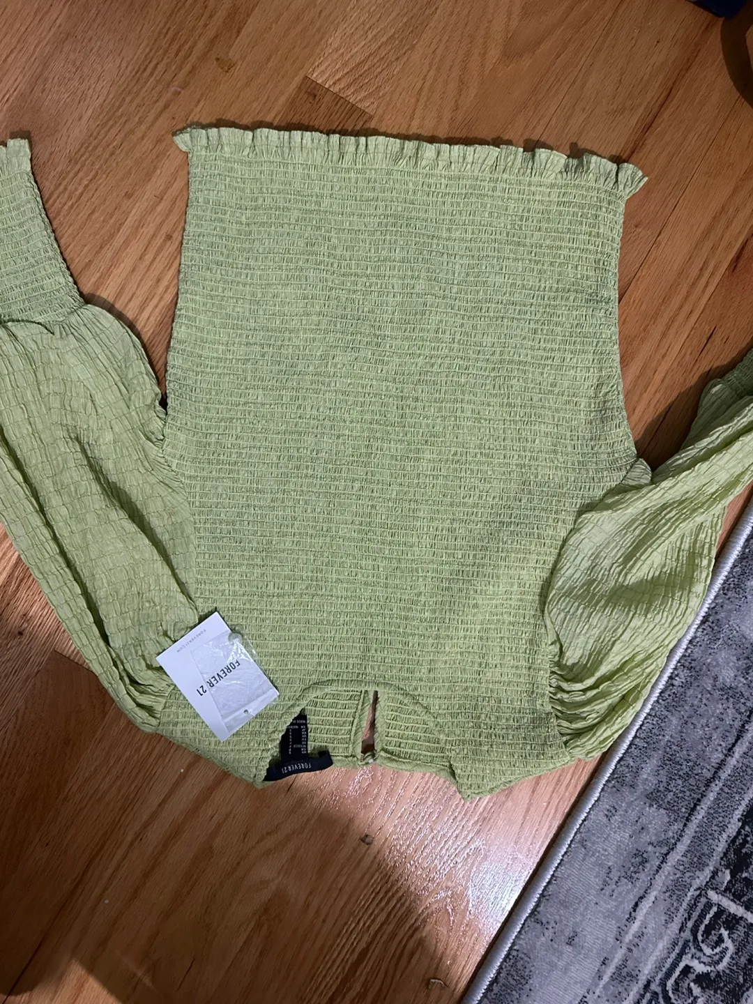 Forever 21 Mint Green Smocked Top 🥕 image indicator(3)