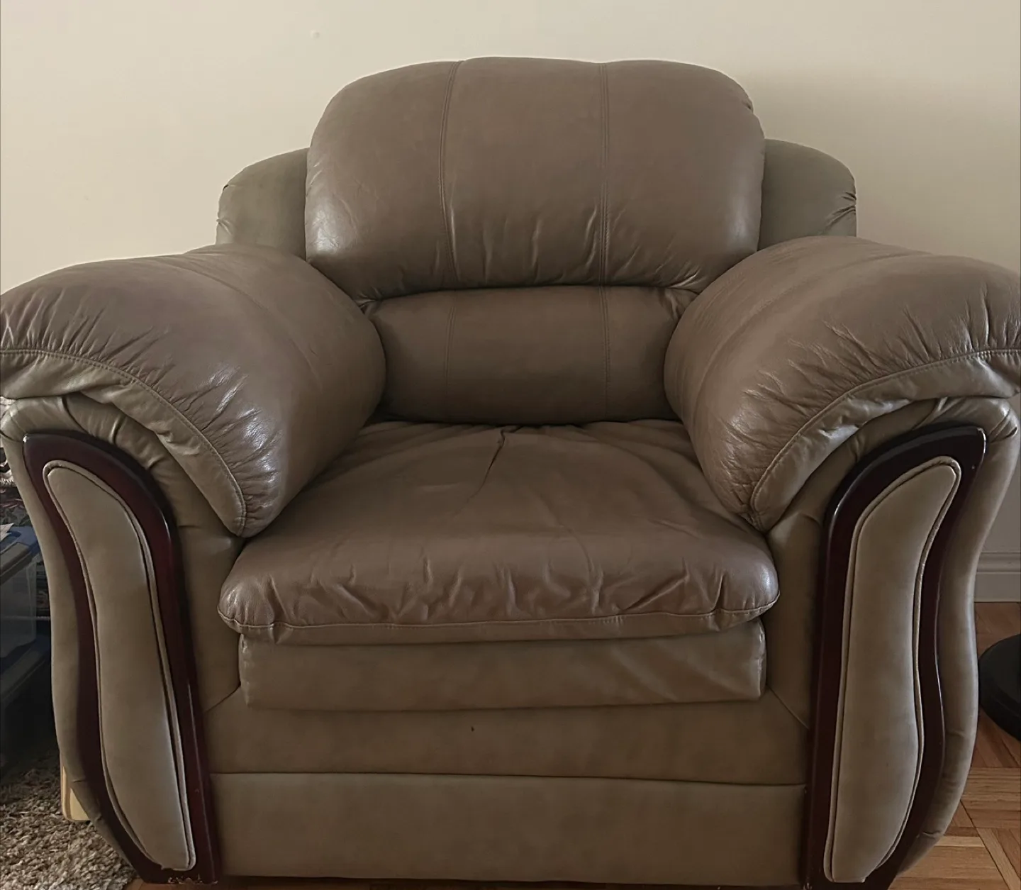 Leather Sofa Set (Chair, Loveseat, 3-Seater) - NEED GONE thumbnail