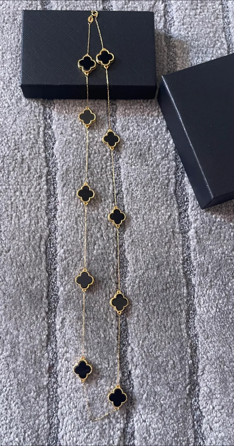 18k saudi gold VCA all black clover thumbnail