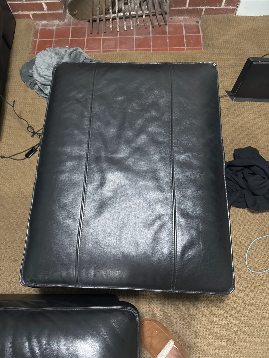 Black Leather Sectional Sofa with Ottoman thumbnail