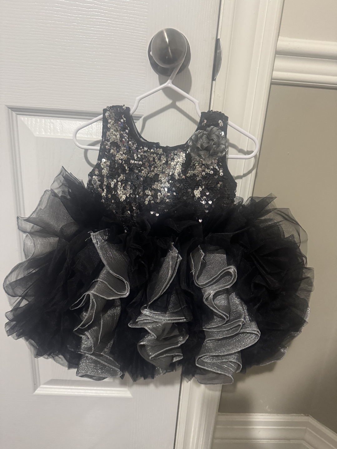 Brand new baby Dress for 6-8months girl - photo 2