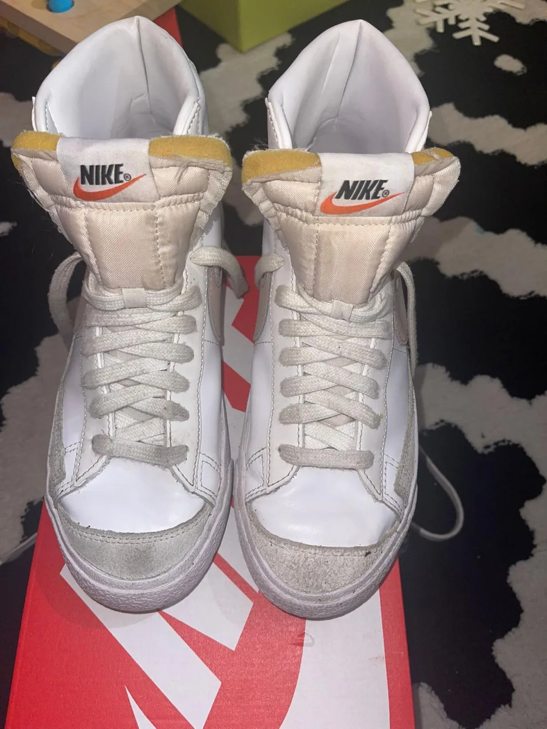 Nike Blazer Mid '77 High Top Sneakers thumbnail