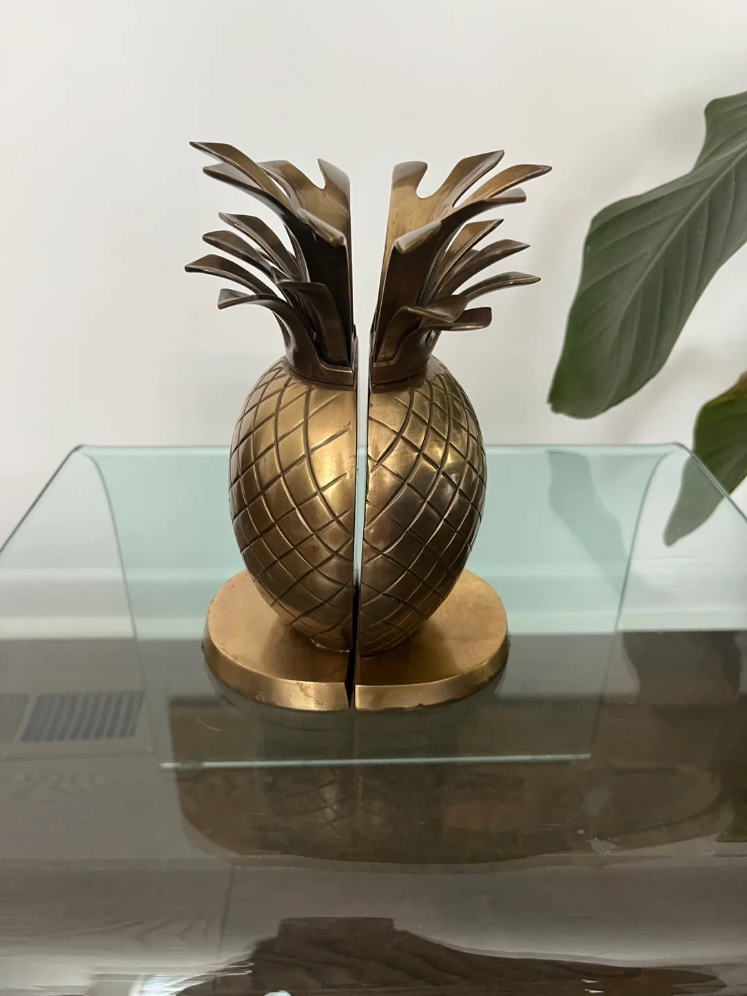 Pineapple Bookends - Gold image indicator(5)
