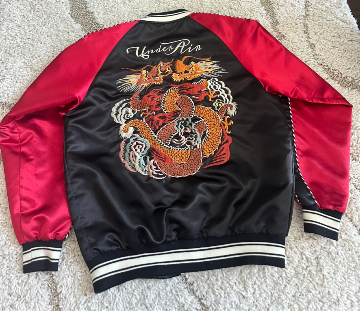 Dragon Jacket - Size M image indicator(2)